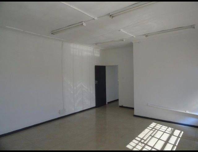 131M² OFFICE TO LET IN MAITLAND